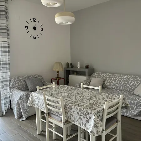 公寓 Mika House